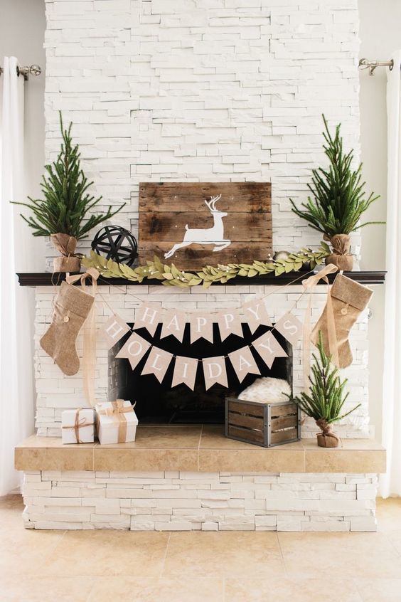 Keep Decorations Neutral Colored for Christmas Decorating