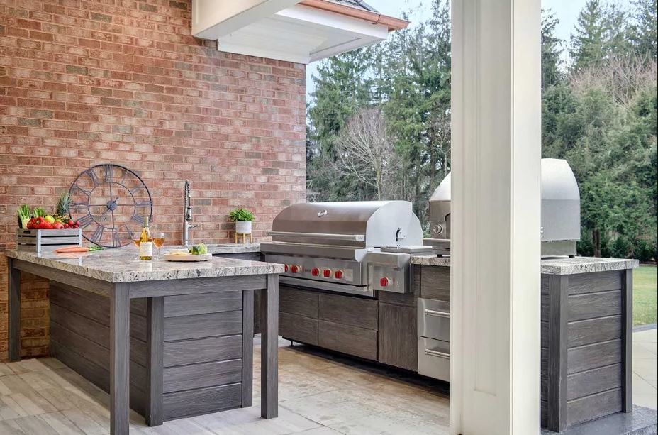 Outdoor Kitchen Design with Outdoor Cabinetry